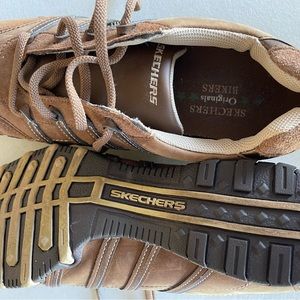 Skechers Size 9.5